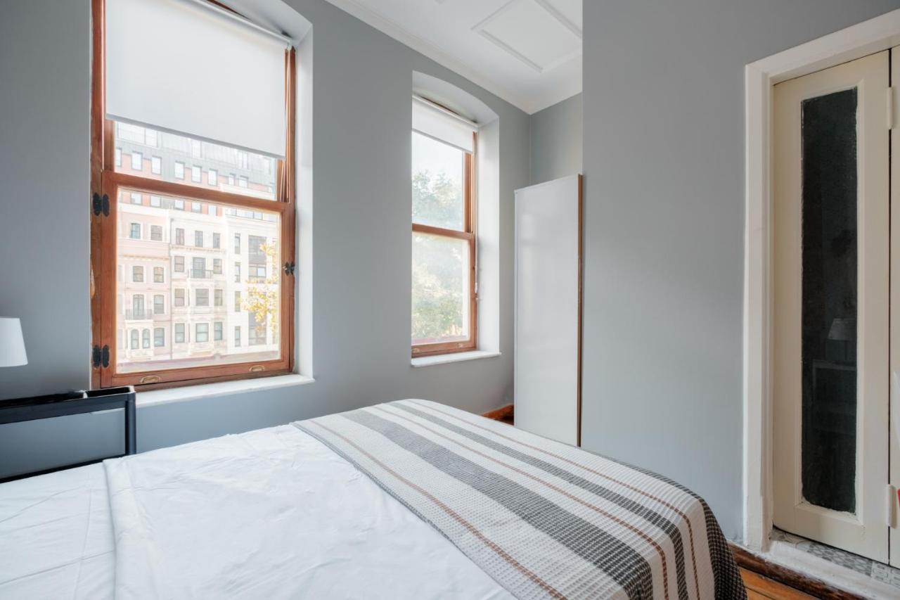 Apartament Rustic Stone Flat 5 Min To Taksim Square *