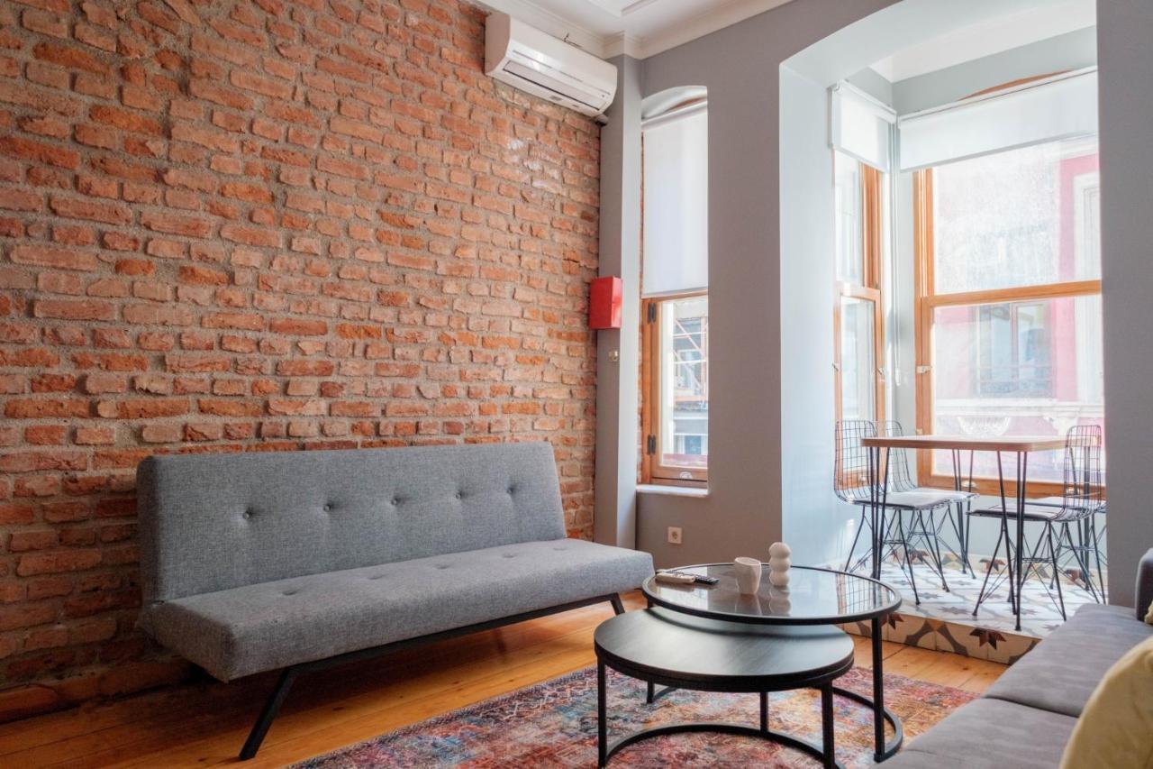 Apartament Rustic Stone Flat 5 Min To Taksim Square *